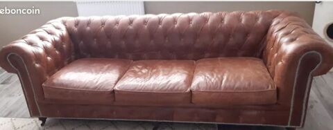 Canap cuir marron chesterfield 4 places  800 Escaudain (59)