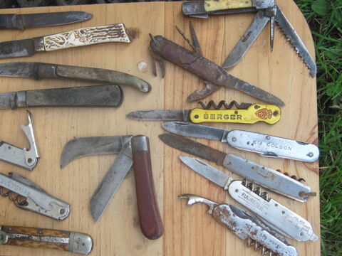 vieux couteaux 40 Saint-Pierre-des-�chaubrognes (79)