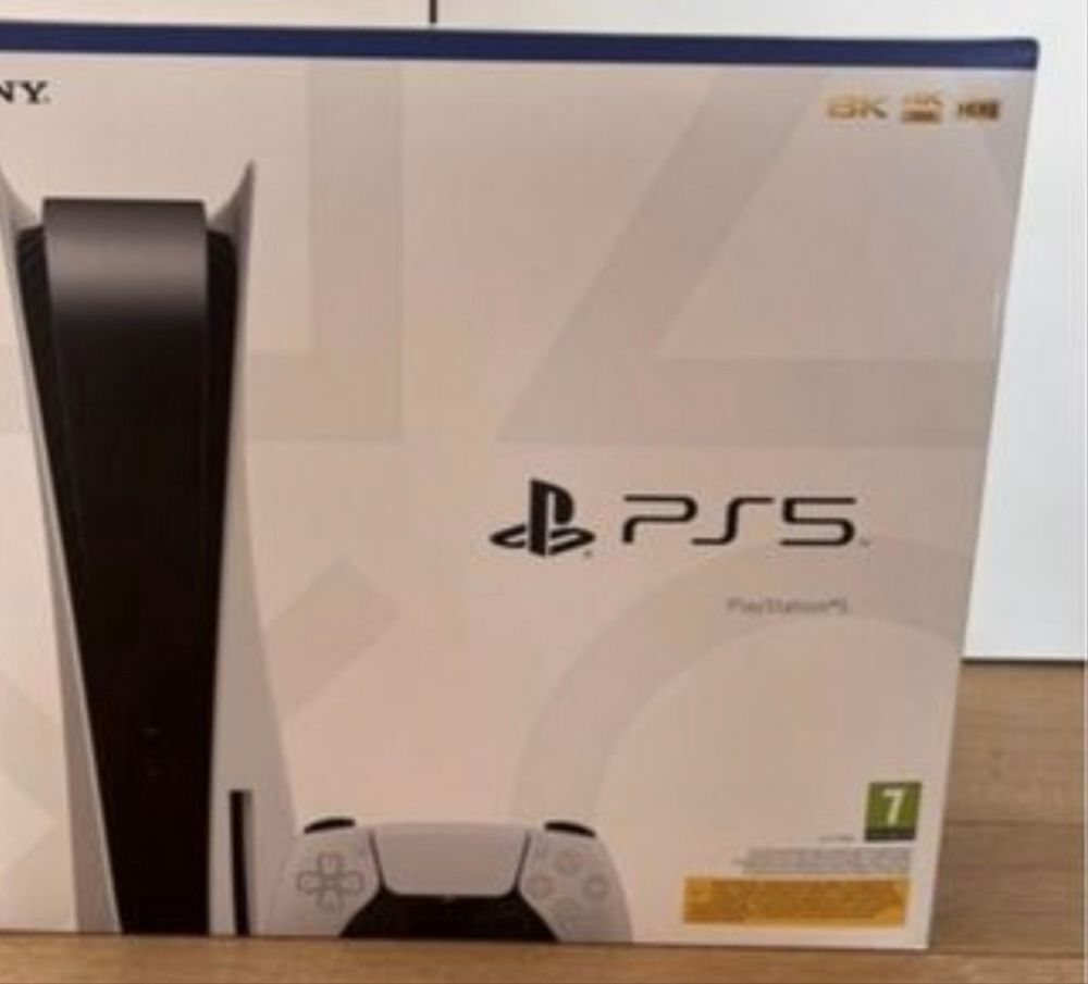 ? PS5 en tr&egrave;s bon &eacute;tat avec 2 manettes Consoles et jeux vid�os