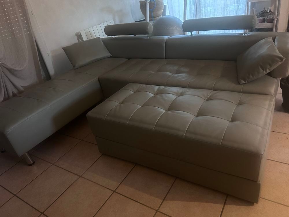 Canap&eacute; cuir d'angle r&eacute;versible et convertible Meubles