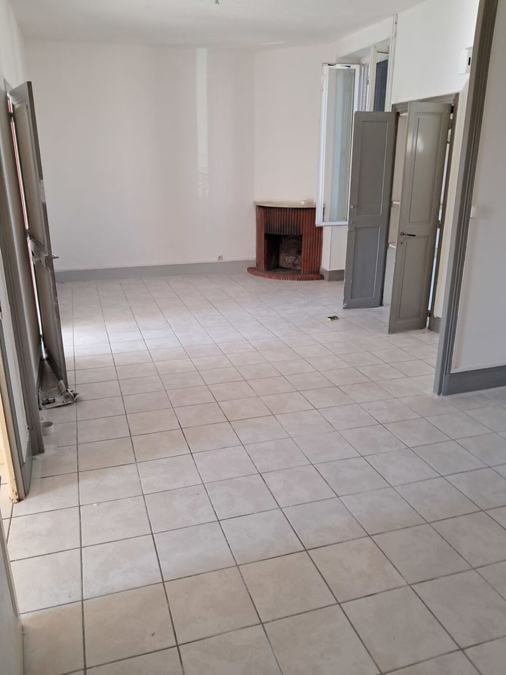 Vente Chambre maison avec jardin et dependance a nevers Nevers