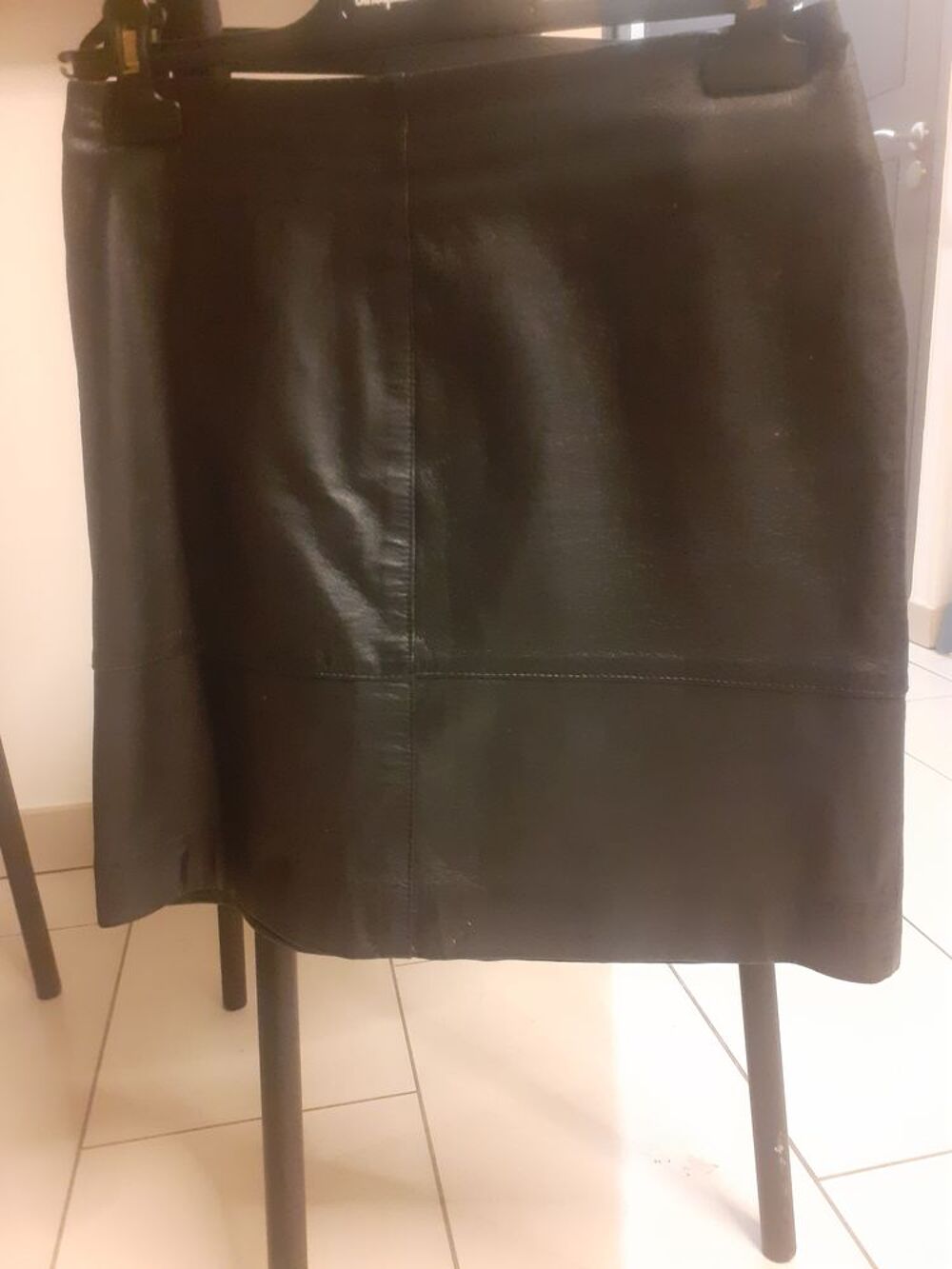 Belle JUPE Cuir Vêtements