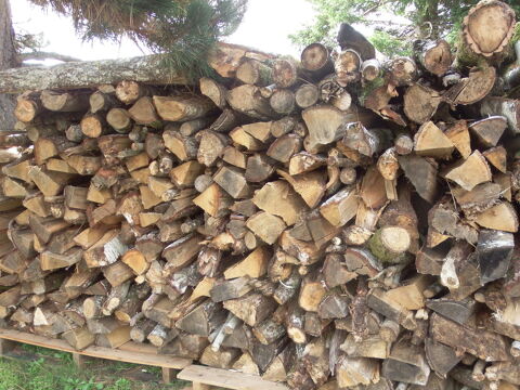 bois de chauffage fendu en 1M. Aydat (63)