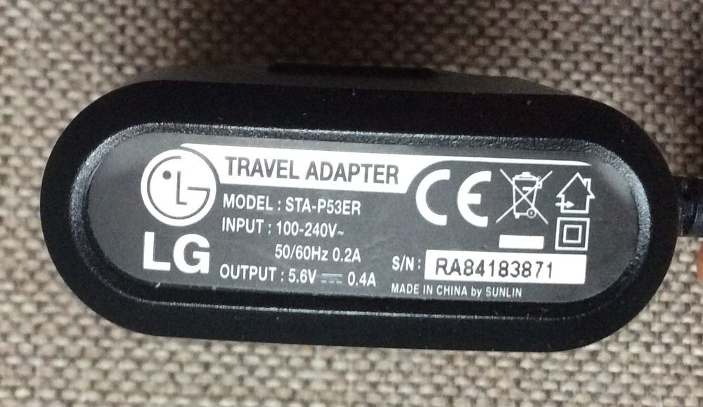 Chargeur LG (STA-PE53ER) Téléphones et tablettes