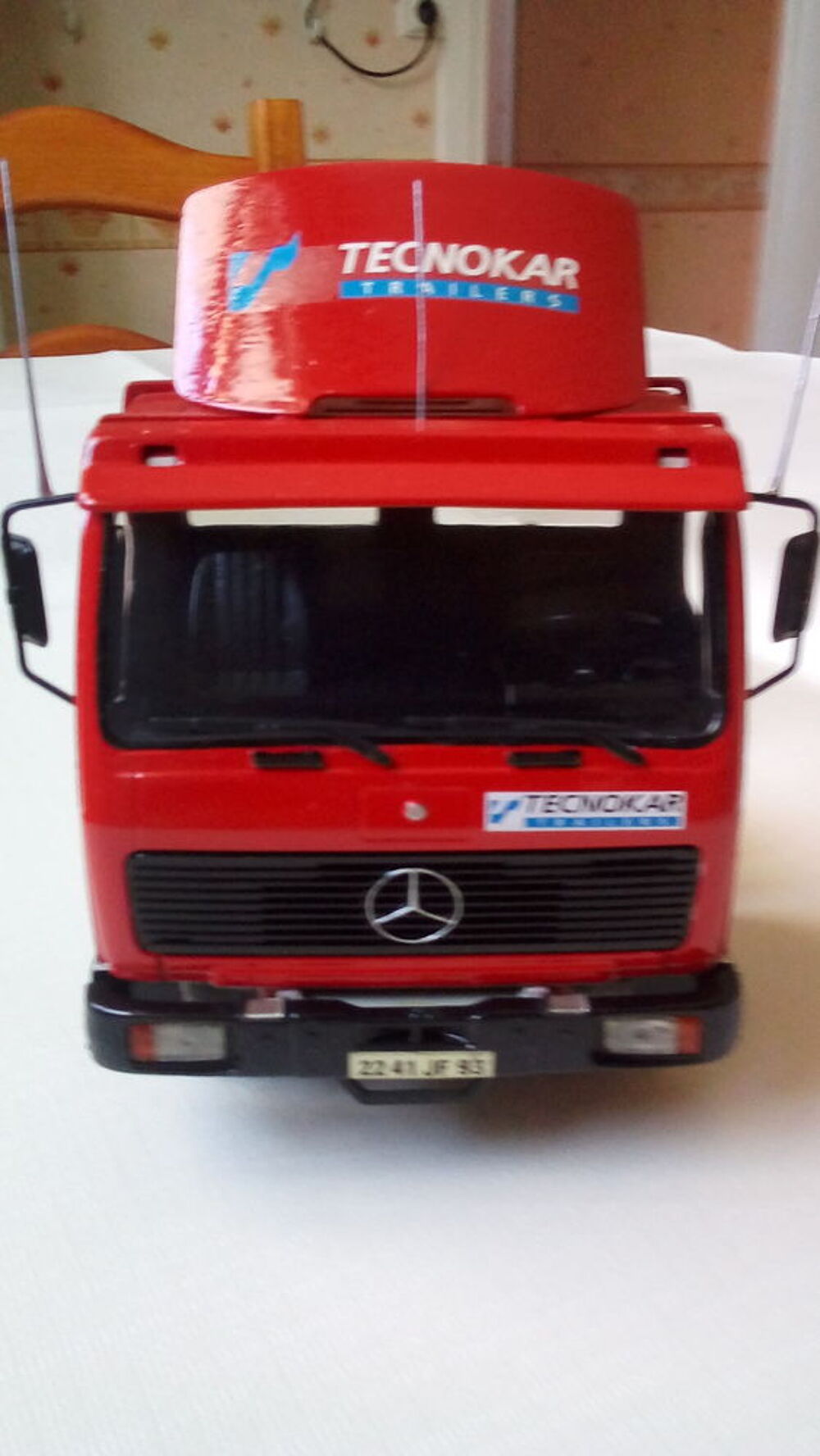 maquettes de camions a l'&eacute;chelle 1/24 ; en tr&egrave;s bon &eacute;tats . 