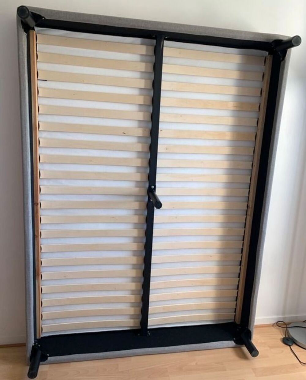 Sommier tapissier 140X190 neuf Meubles