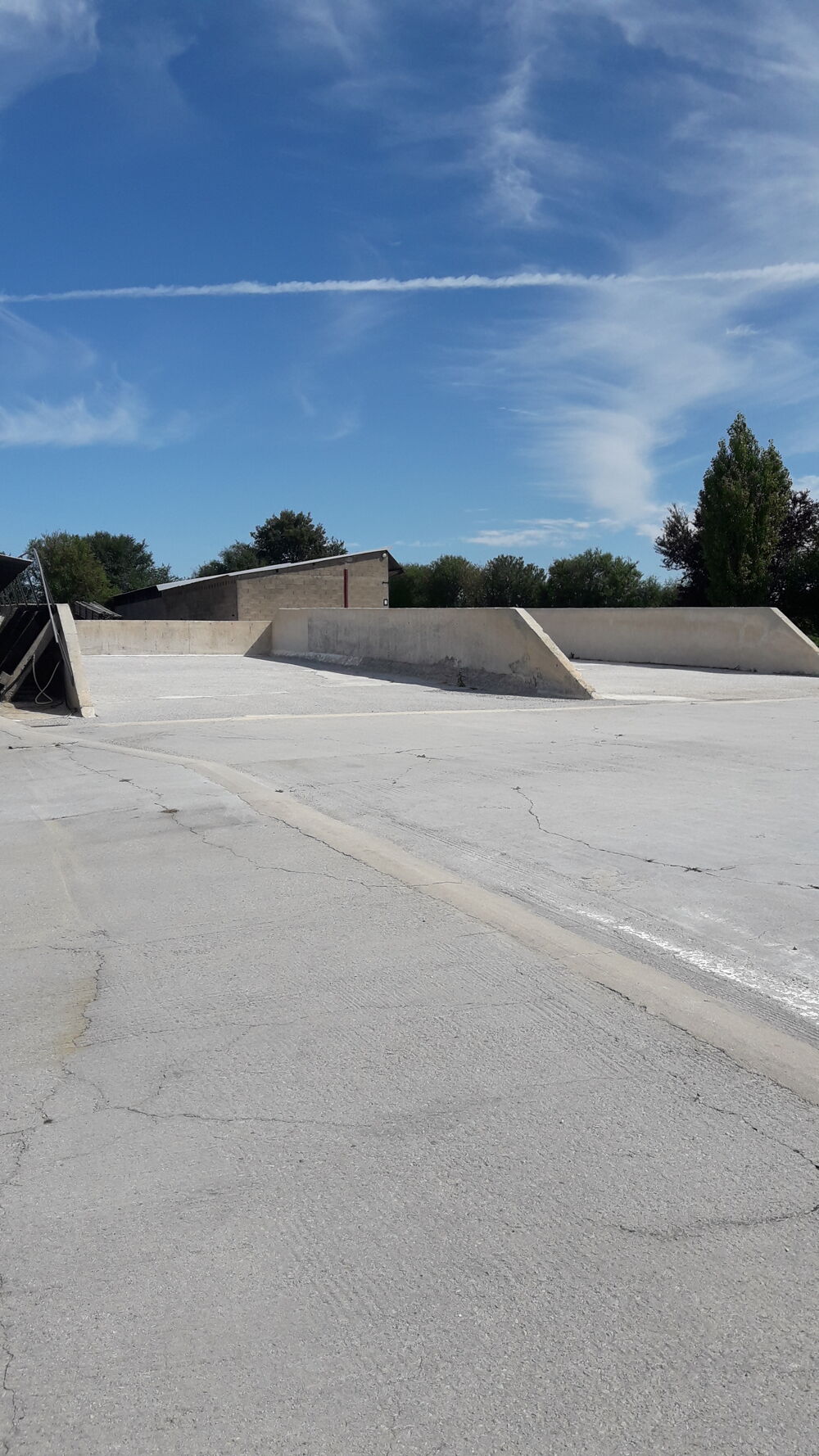 Vente Parking/Garage Parking camping-car, bateaux ,autre. Commequiers