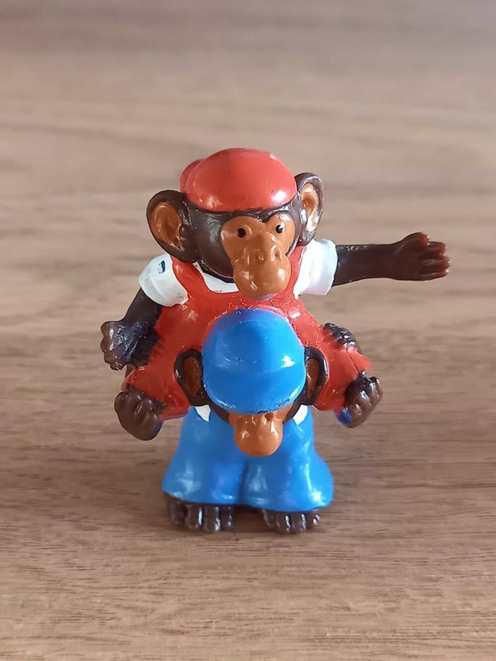 Lot de 3 figures singe "Omo" comme neuves 