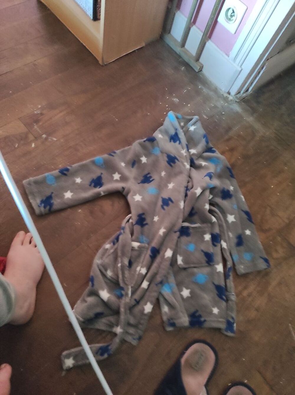 5€ peignoir de chambre taille 6 ans Vêtements enfants