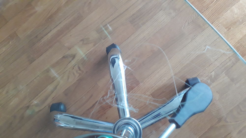 Chaise de bureau en plexiglass avec roulettes Meubles