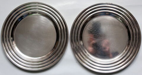 CHRISTOFLE m�tal argent� 2 assiettes de pr�sentation 180 Issy-les-Moulineaux (92)