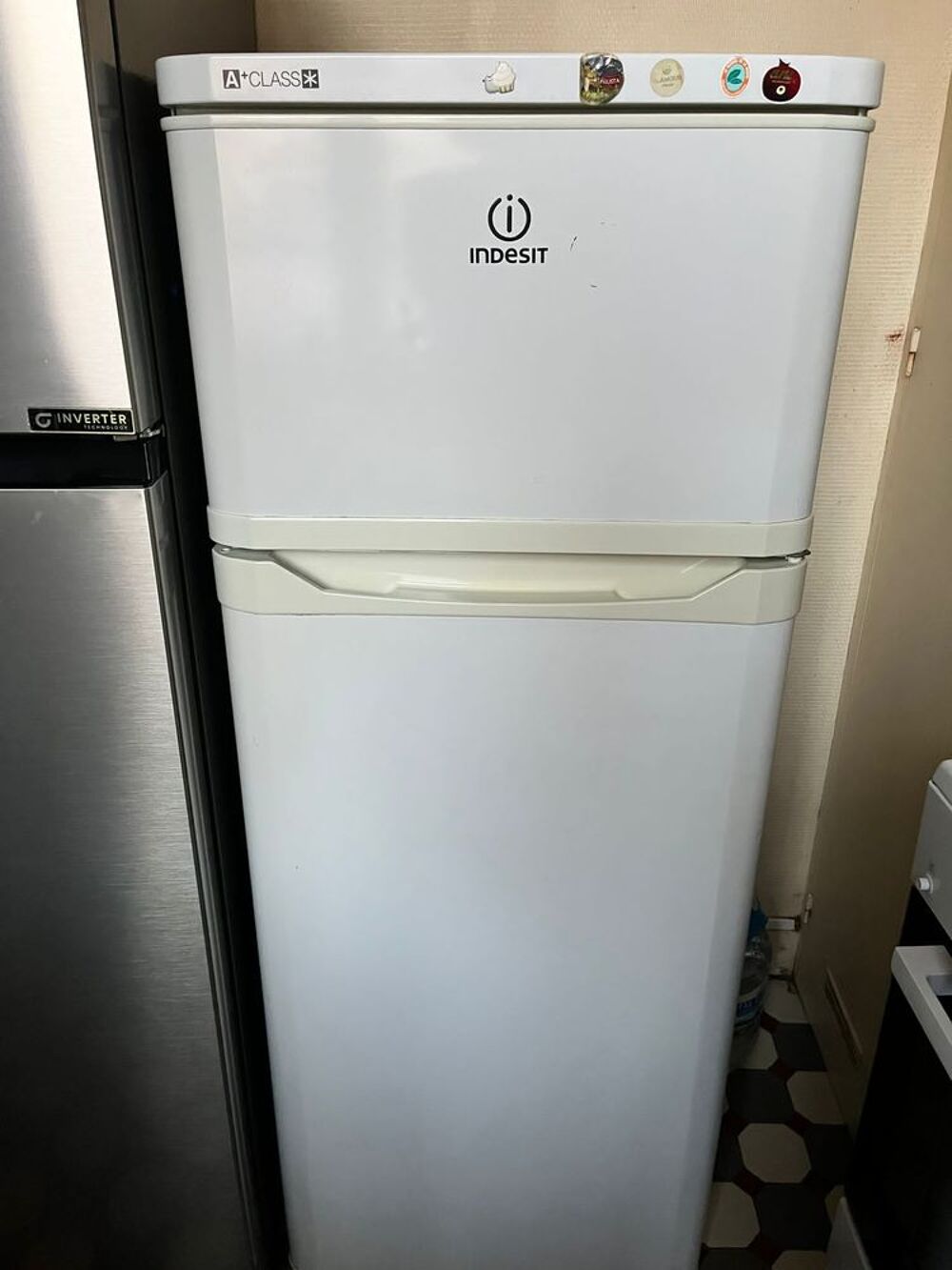 R&eacute;frig&eacute;rateur Indesit RAA29 Electroménager
