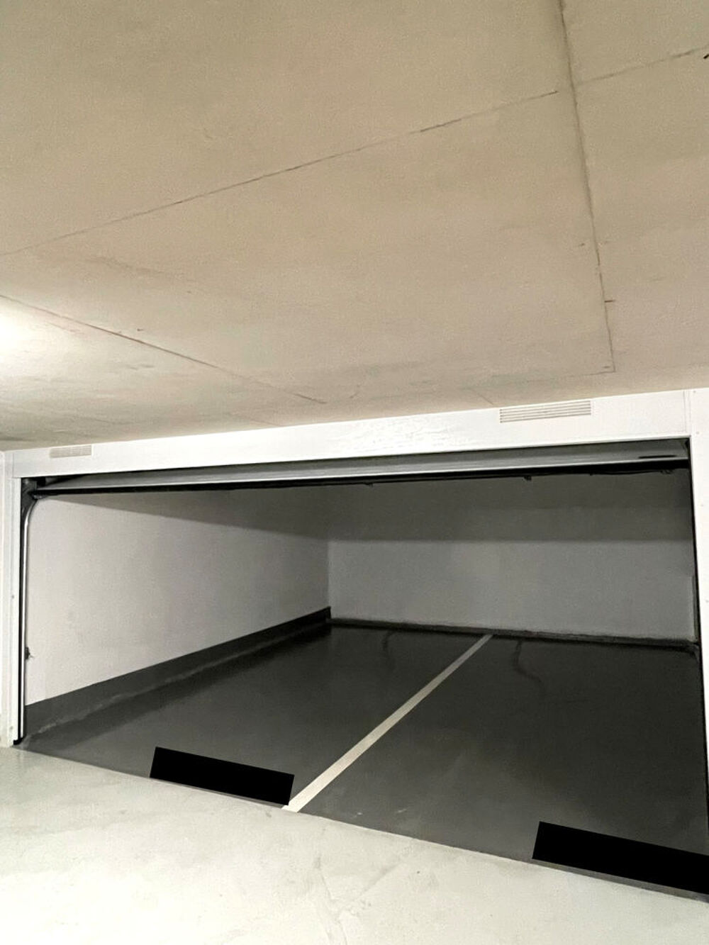 Location Parking/Garage GRAND BOX PUTEAUX (Neuf) Puteaux