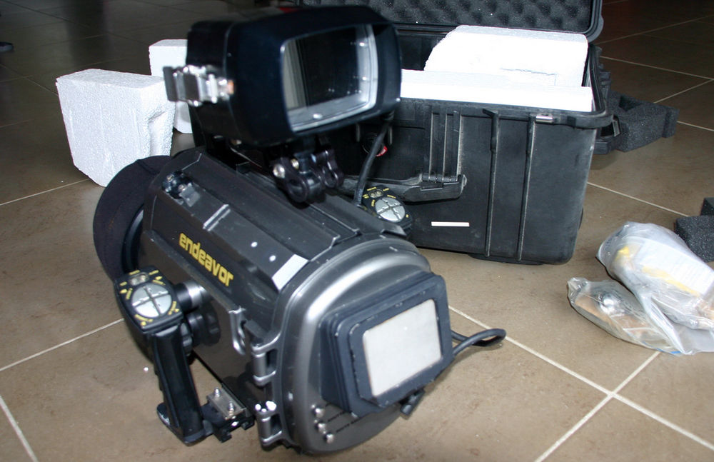 Caisson AMPHIBICO + moniteur GATES pour cam&eacute;ra FX7 Sports