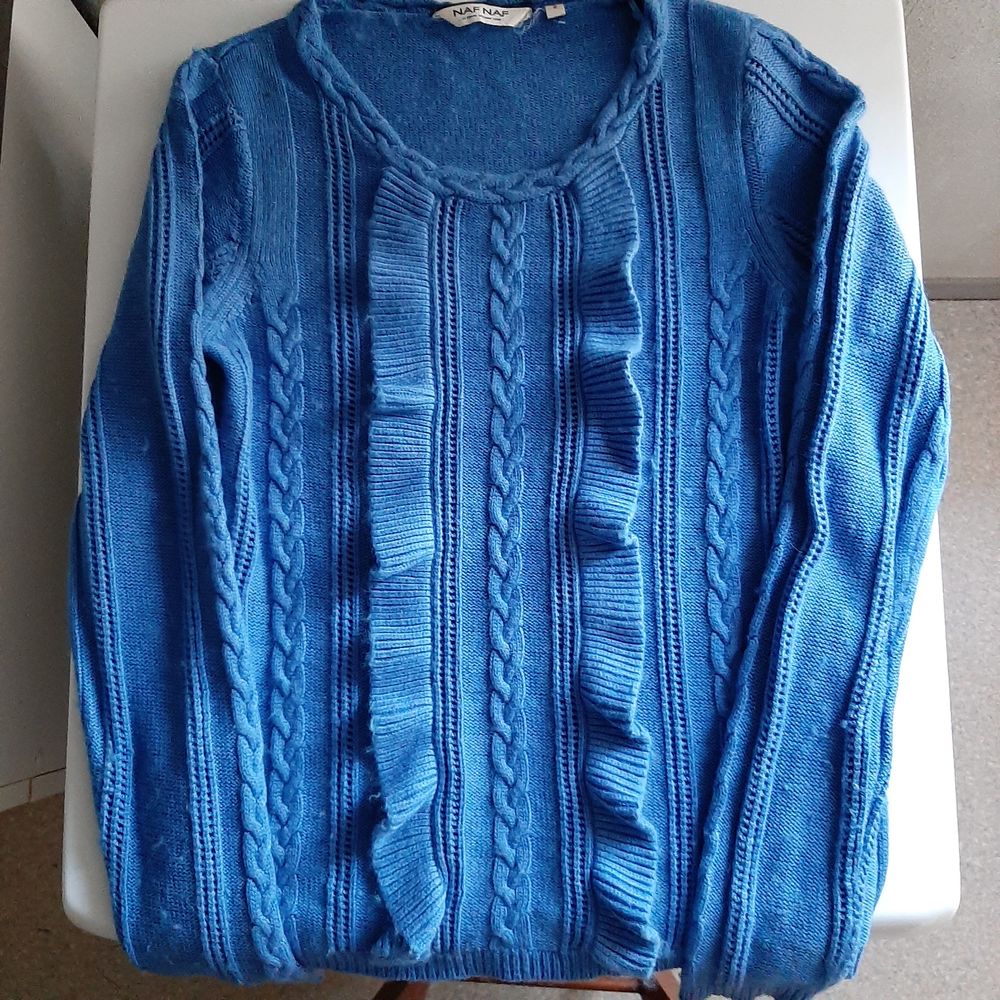 PULL FEMME NAF NAF TAILLE 36-38
Vêtements