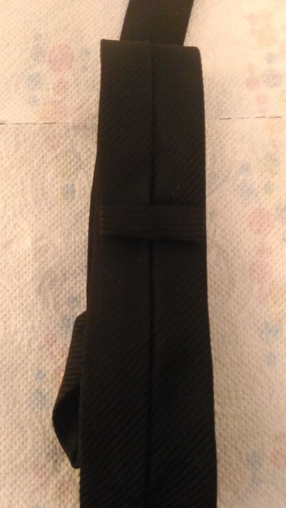 Cravate homme unie noire avec rayures noires de chez DEVRED Vtements