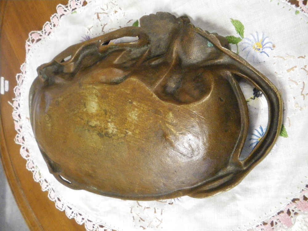 Plat, plateau en bronze ancien D�coration