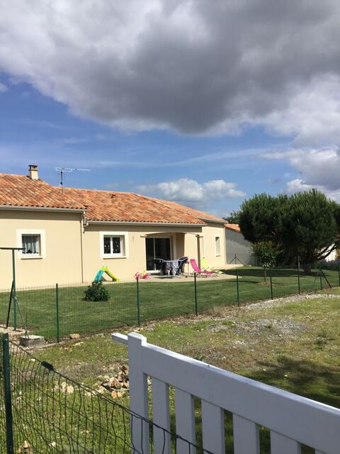  Maison � louer 5 pi�ces 125 m� Ayron