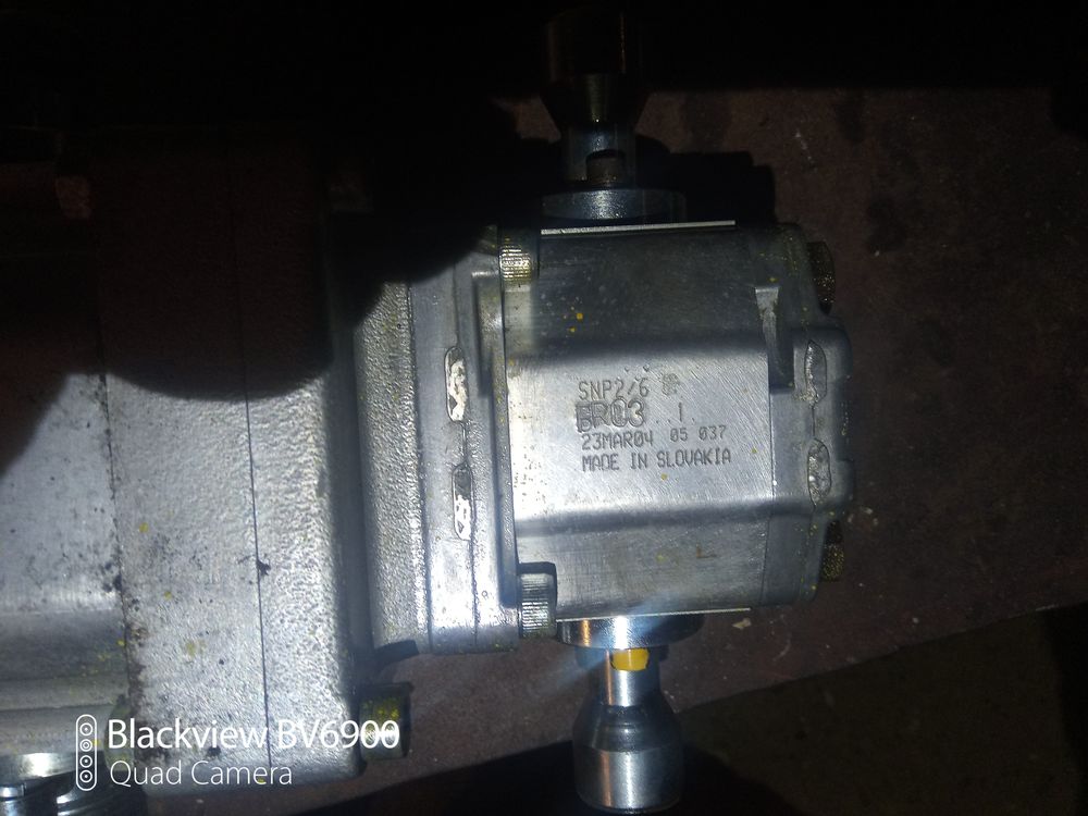 Pompe hydraulique double compl&egrave;te 44+6 Bricolage