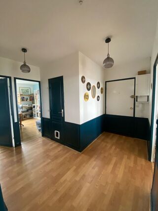  Appartement à louer 6 pièces 115 m²