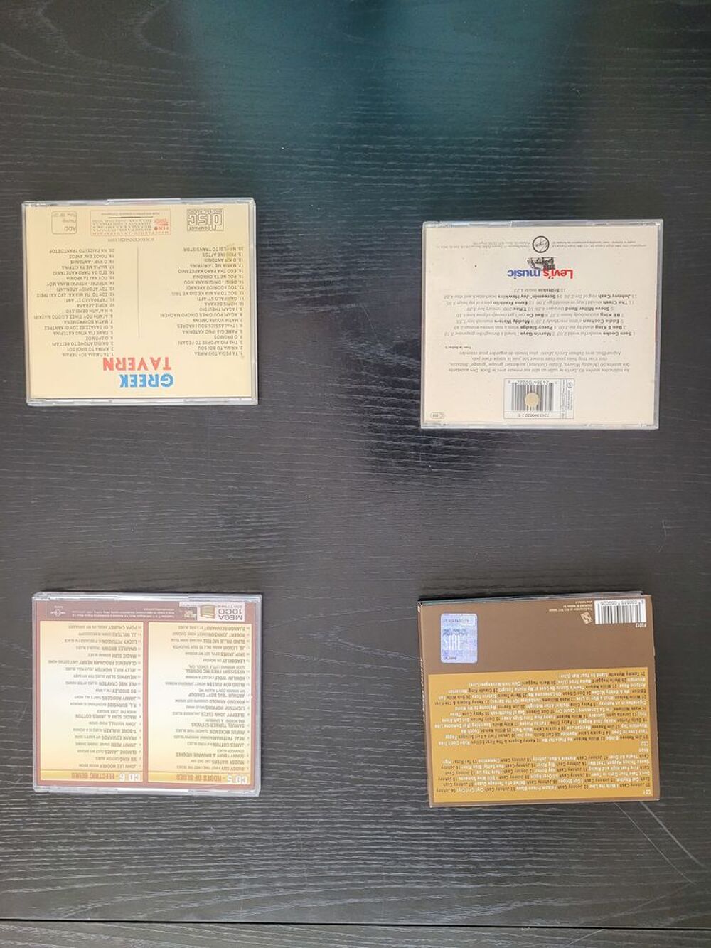 Lot de 4 CD en tr&egrave;s bon &eacute;tat CD et vinyles