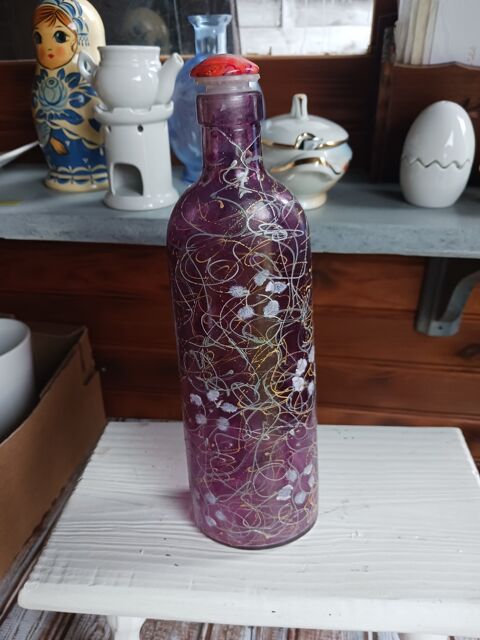 Bouteille Décorative Violette avec Couvercle Fleur 10 Thourotte (60)
