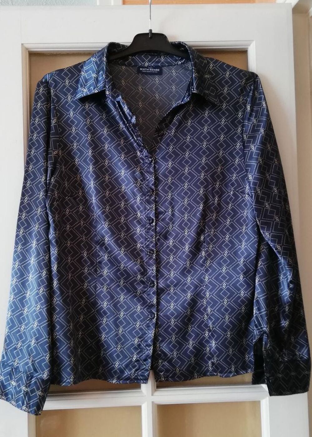Chemisier femme "Your sixth sense". Vêtements