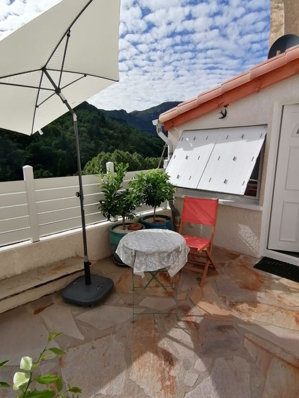 Vente Appartement APPARTEMENT 70 M2, ETAT NEUF, JARDIN 190 M2 VUE MAGNIFIQUE Graissessac