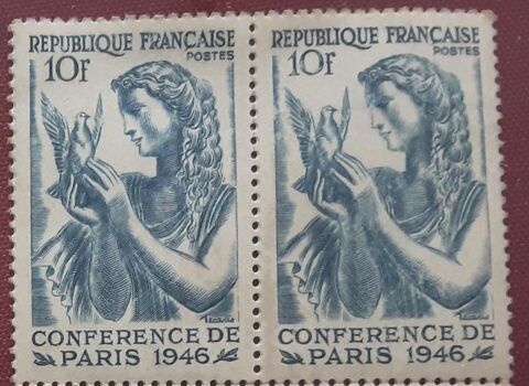 2 TIMBRES à collection conférence de PARIS 1946 10F 1 Pontoise (95)