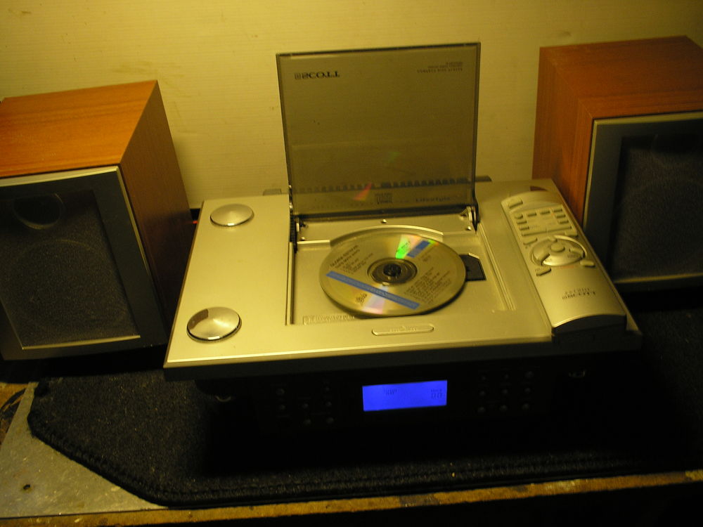 CHAINE "SCOTT" "LIFESTYLE AVEC TELECOMMANDE-25W Audio et hifi