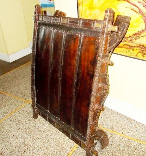 plateau ornement d'�l�phant (d�co) 490 Monflanquin (47)