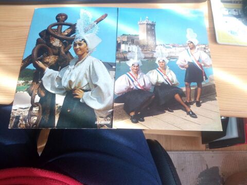 LOT DEUX CARTES POSTALES COULEUR LES SABLAISES 2 Levainville (28)