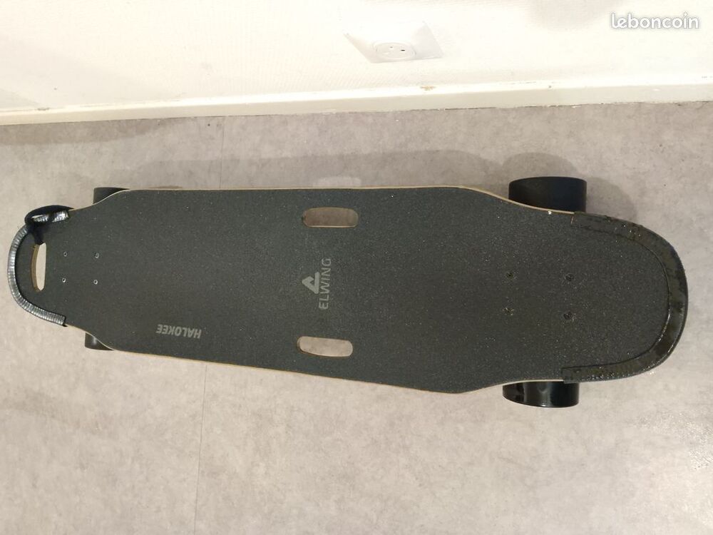 skate &eacute;lectrique Elwing Halokee Sports