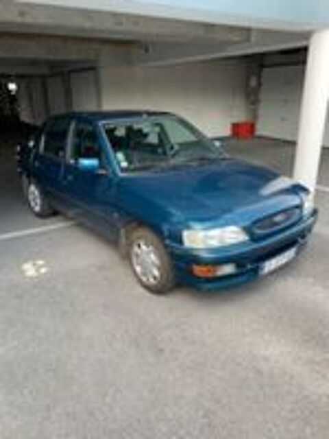 Escort 1.6i Ghia 1994 occasion 56000 Vannes