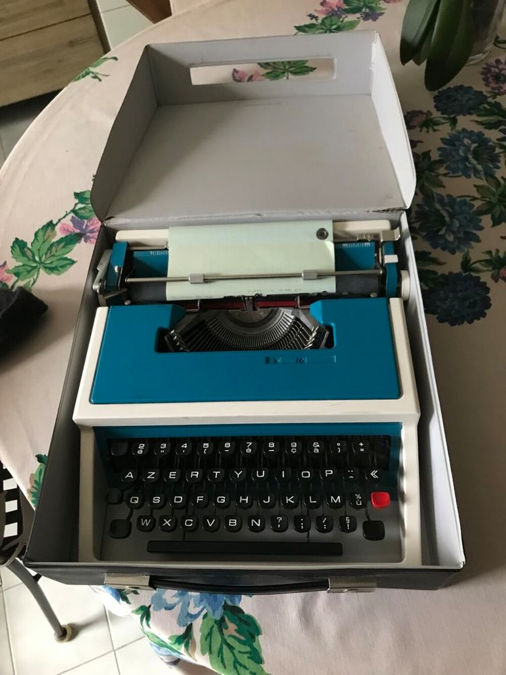 Machine &agrave; &eacute;crire vintage Onderwood 315 