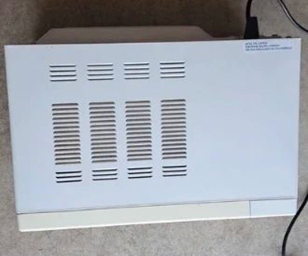 Micro-ondes FAR
Electroménager