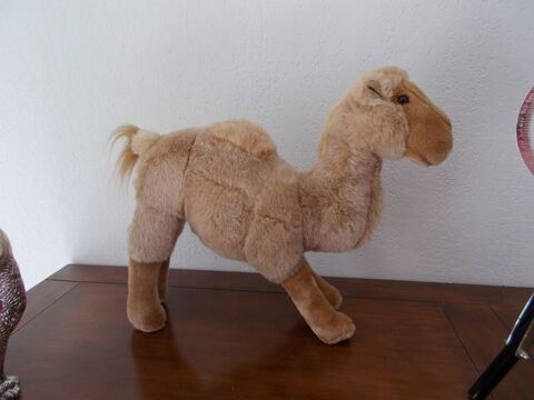 TBE : Grande PELUCHE DROMADAIRE de 47 cm, envoi ok 13 Cazres (31)