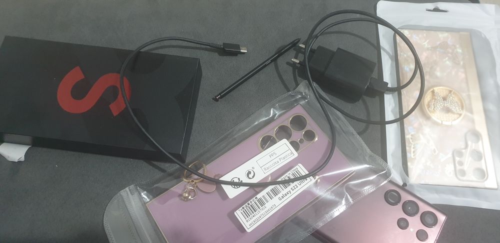 Samsung Galaxy S22 Ultra 256 Go Bordeaux Téléphones et tablettes