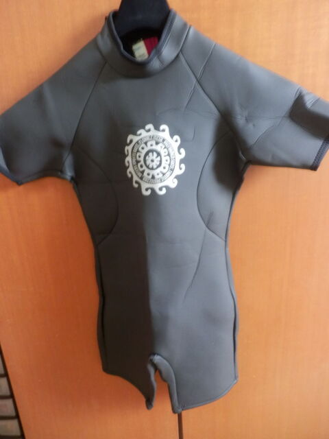 combinaison shorty 30 Beaune (21)