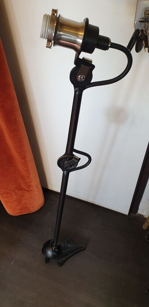 Lampe gras dcw client outdoor  222xl 450 Trappes (78)