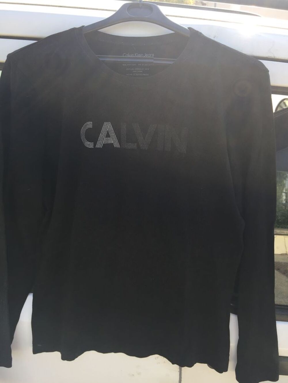 T-shirt noir Calvin Klein Vtements