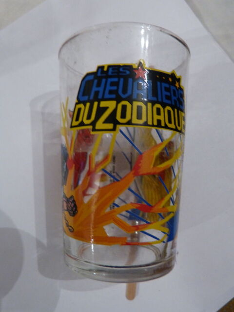 VERRE LES CHEVALIERS DU ZODIAQUE 5 Brest (29)