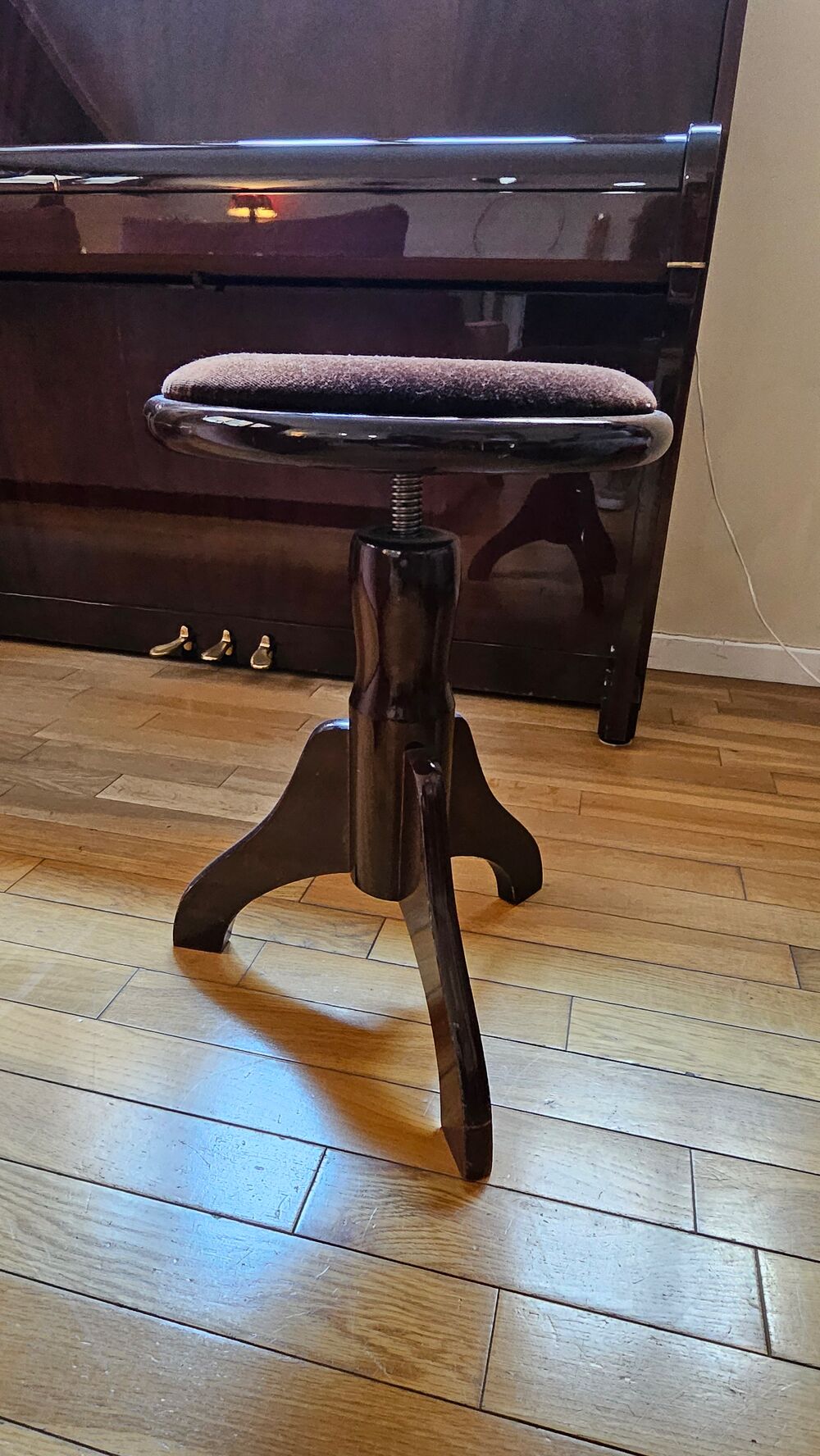 Piano Pleyel Marigny - Noyer fonc&eacute; brillant Instruments de musique