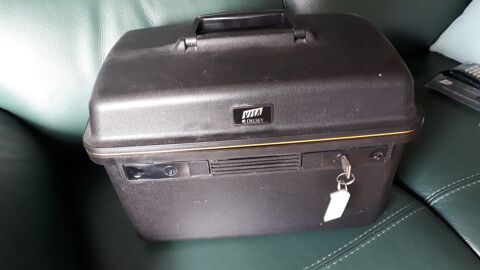 VANITY NOIR DELSEY 10 Versailles (78)