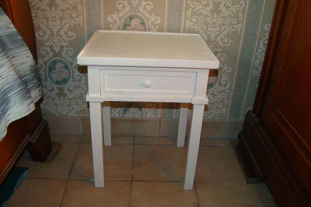 Table de chevet enfant vintage
Meubles