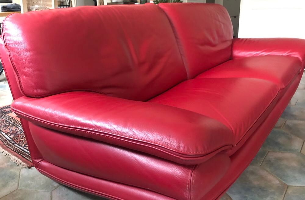 Canap&eacute; 3 place Cuir rouge - Roche Bobois "gondole"
Meubles