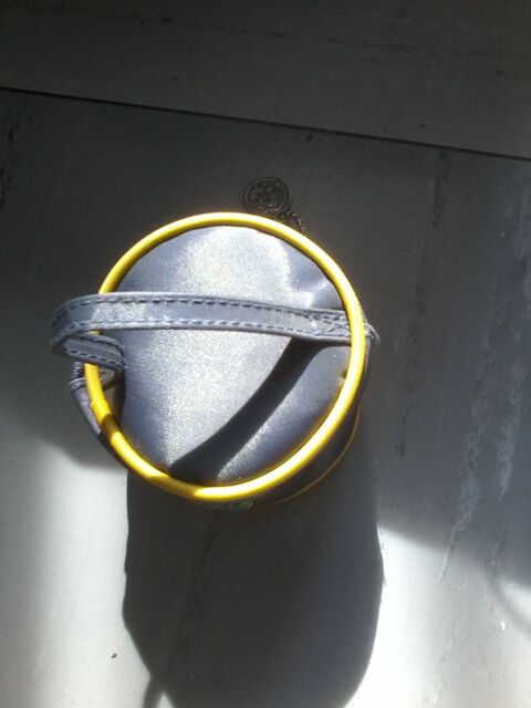 Porte monnaie  marque  ddp 4 Tourcoing (59)