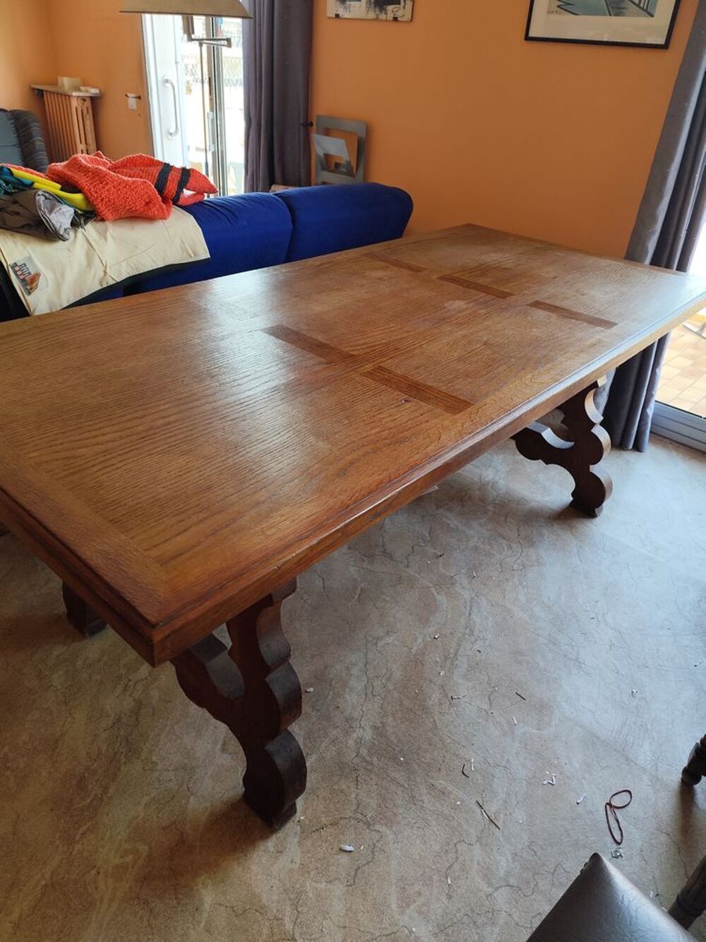 Table monast&egrave;re tr&egrave;s bon &eacute;tat Meubles