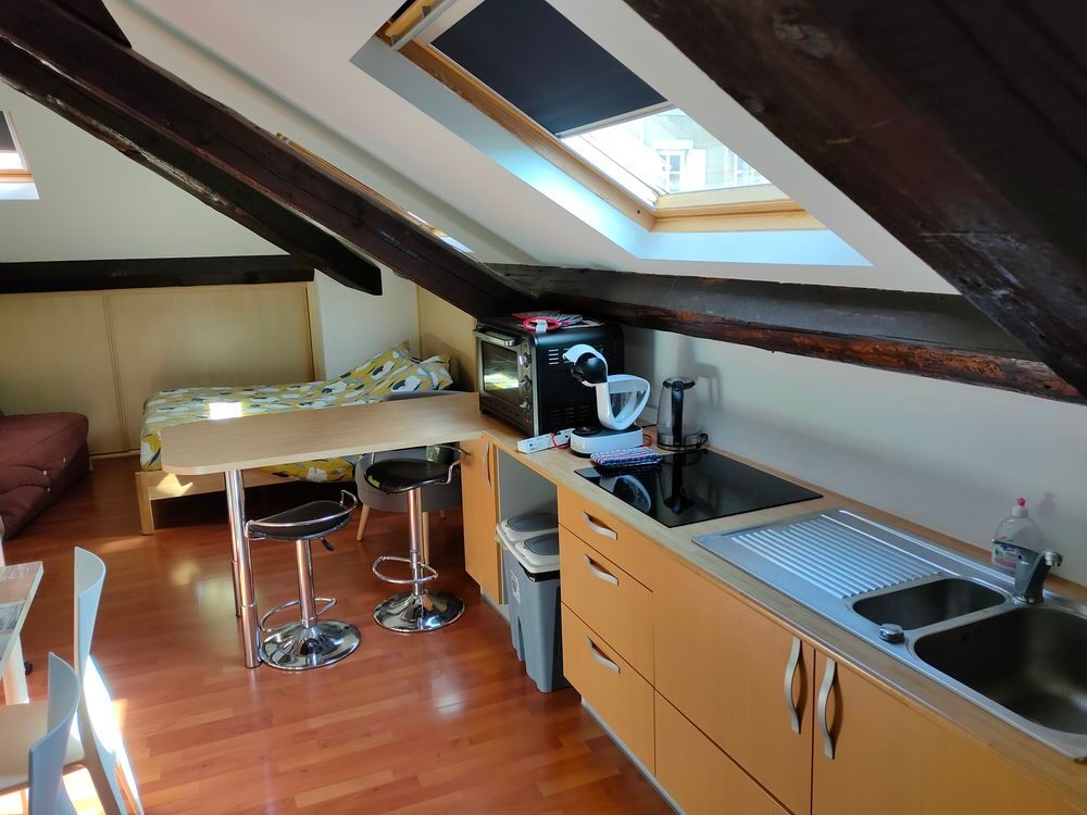 Location Appartement Studio meublé climatisé NANCY CENTRE Fac de Droit Nancy