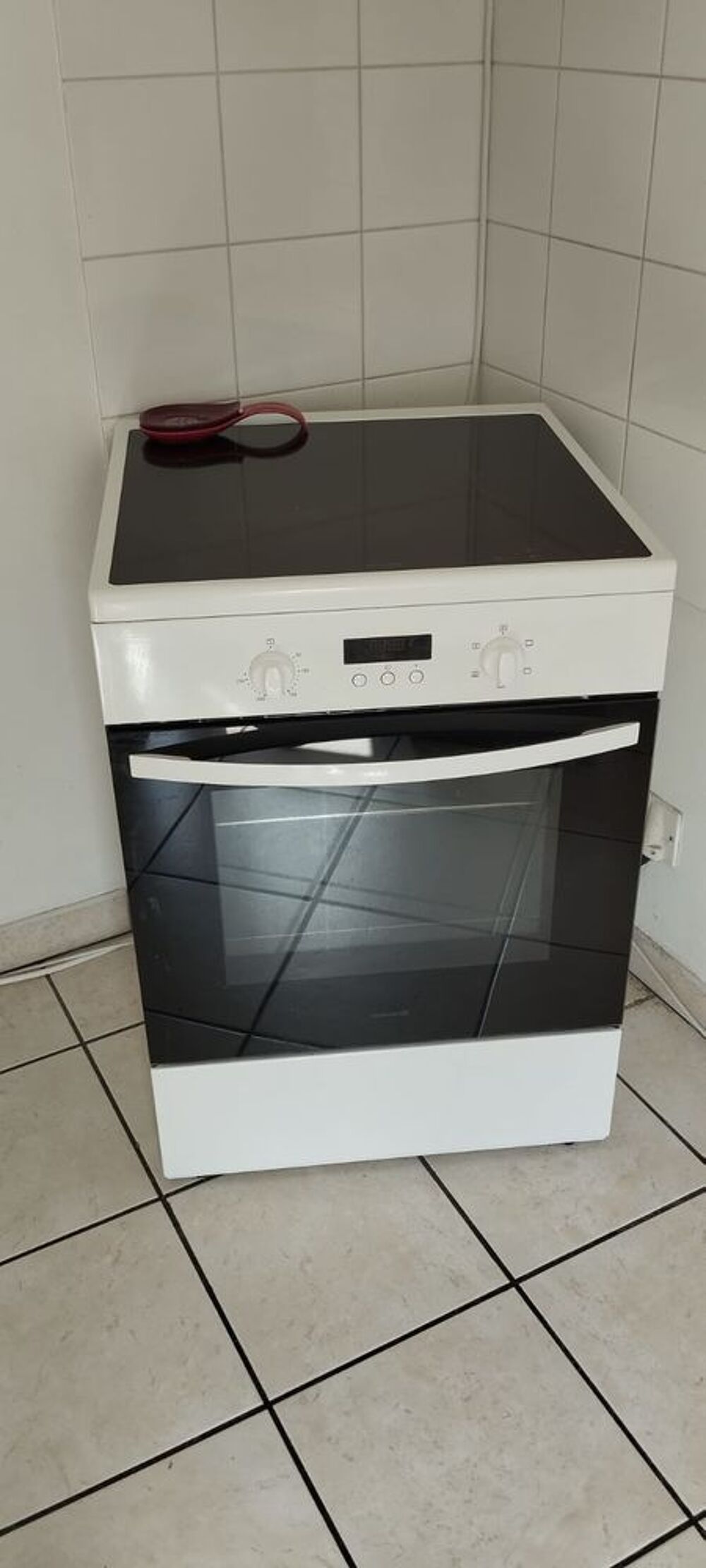Cuisini&egrave;re induction Brandt. Electroménager